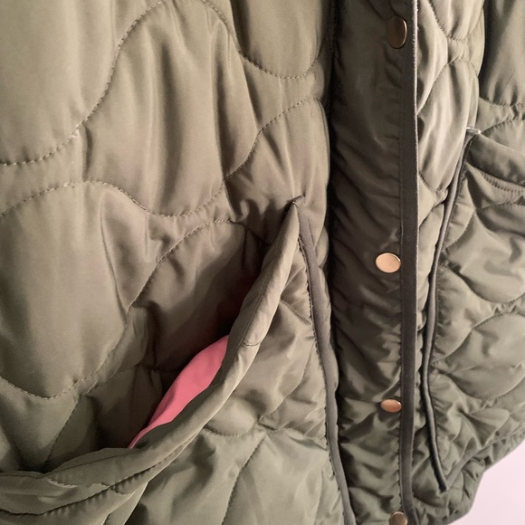 J Crew Signature Puffer Primaloft size M green - Picture 5 of 9